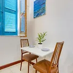 Twentyseven Little In The Heart Of סליאמה