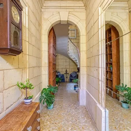 Maltese Charm Meets Designer Living In Prime * سليمة