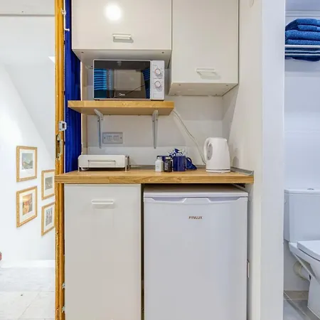 Maltese Charm Meets Designer Living In Prime شقة سليمة