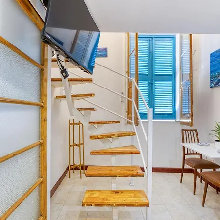 شقة Maltese Charm Meets Designer Living In Prime *