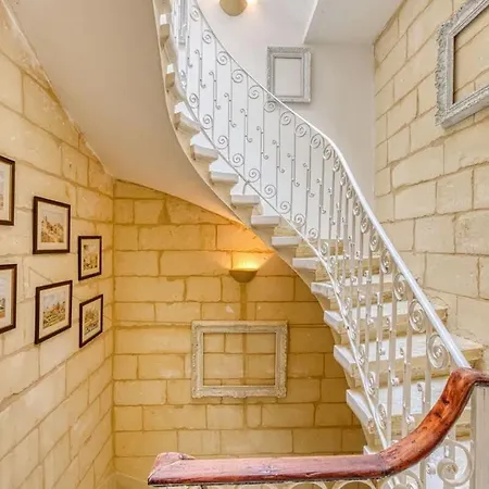 Maltese Charm Meets Designer Living In Prime * سليمة