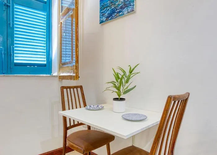 Twentyseven Little In The Heart Of Sliema