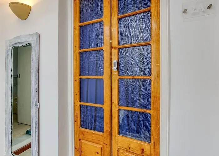 Twentyseven Little In The Heart Of Sliema