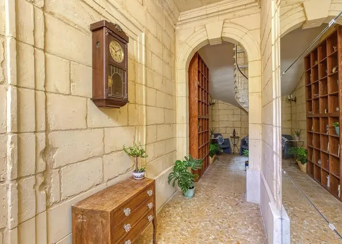 Twentyseven Little In The Heart Of Sliema